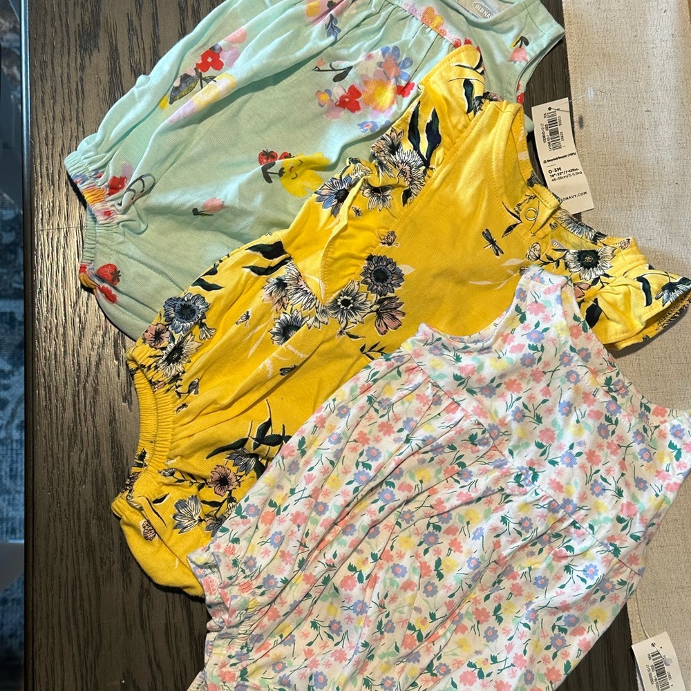 Three baby girl body suits 0-3m old navy NWT